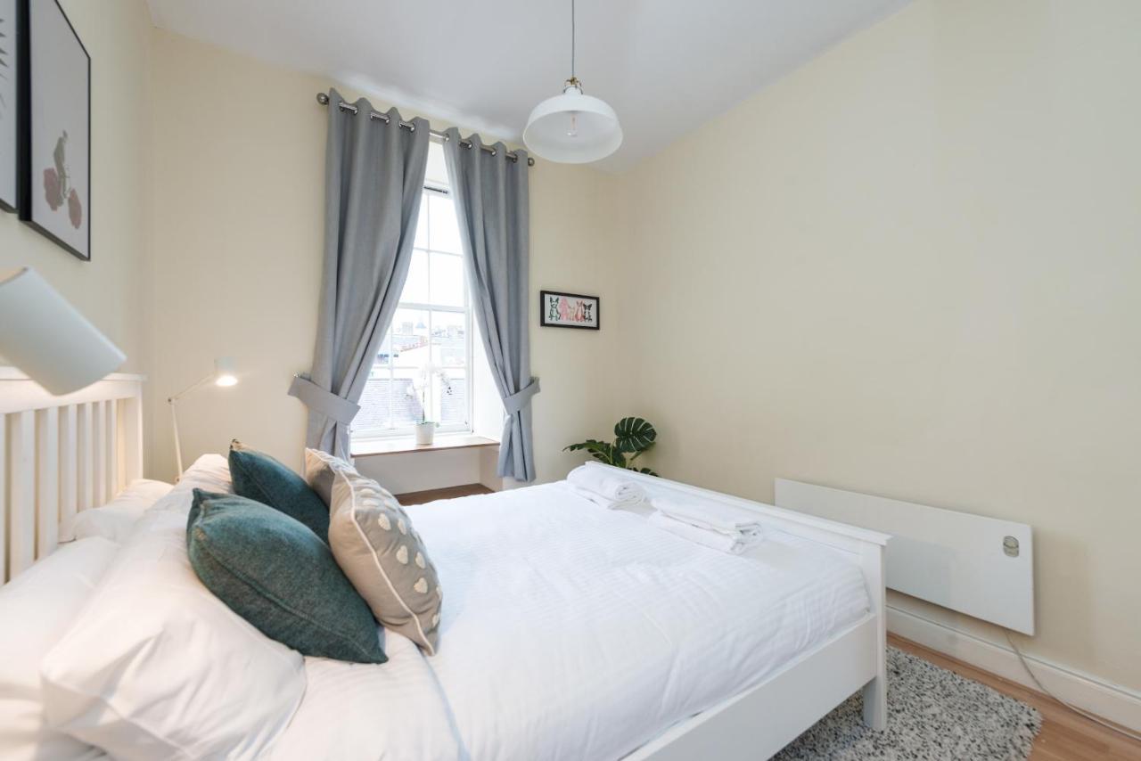 Bright And Modern 2 Bed Apartment EDI Eksteriør billede